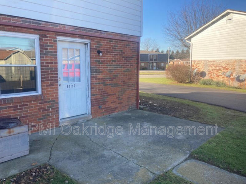 Sidney Condo: 1527 Spruce Ave