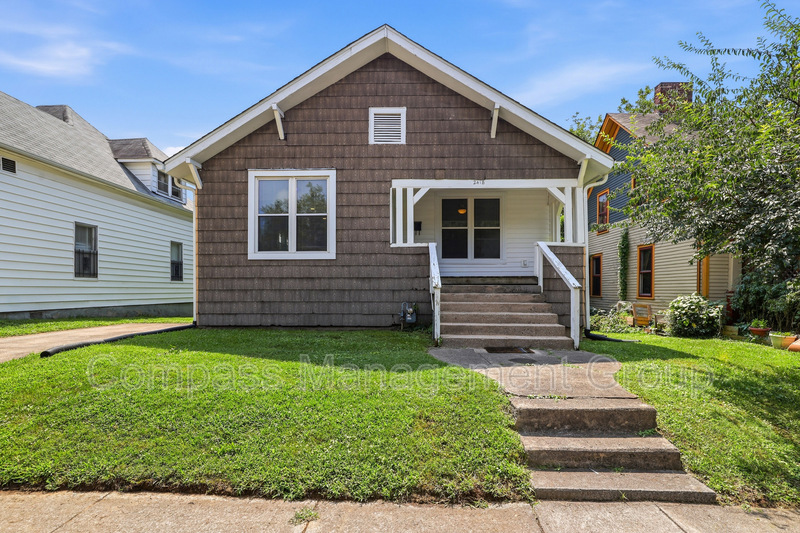 Knoxville House: 2418 Washington Avenue