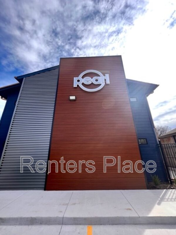 Tulsa House: 415 South Victor Avenue