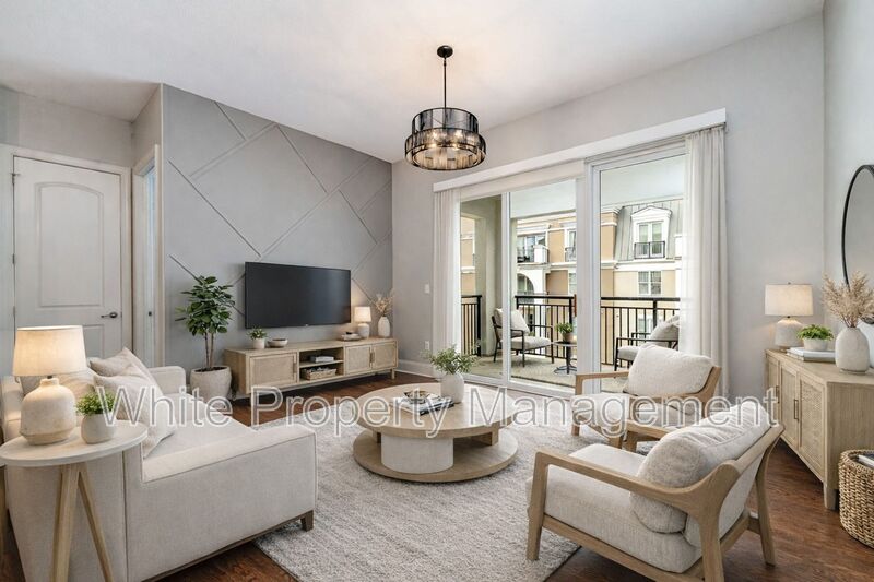 Charlotte Condo: 4625 Piedmont Row Drive