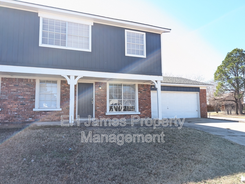 Tulsa House: 9902 East 22nd Place