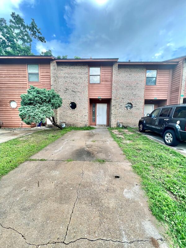 Fort Walton Beach Condo: 421 Hollywood Blvd E
