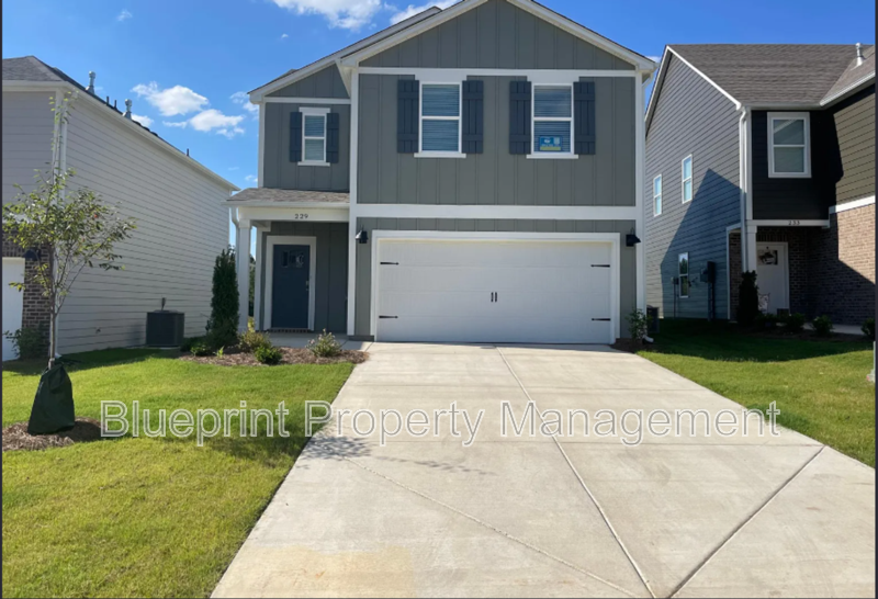 Chelsea House: 229 Chelsea Park Circle