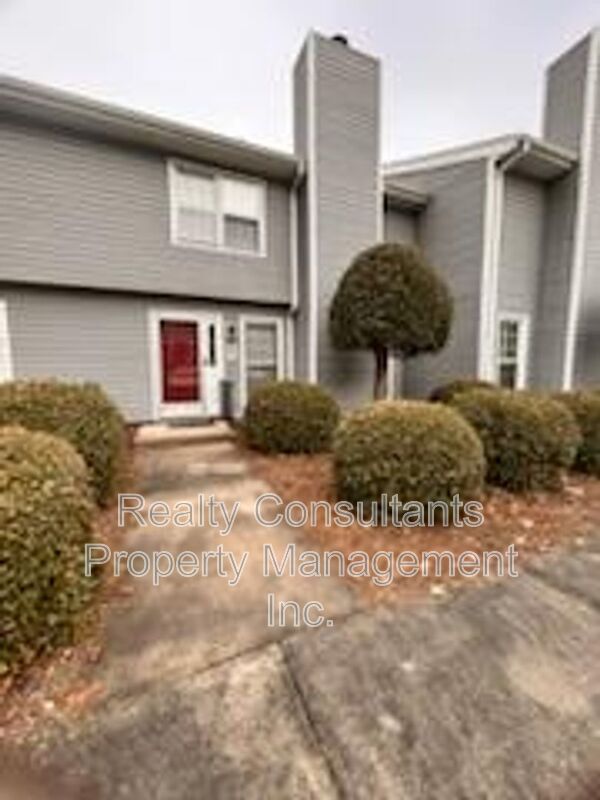 High Point House: 2705 North Centennial Street