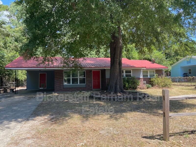 Columbus House: 1012 Rosewood Drive