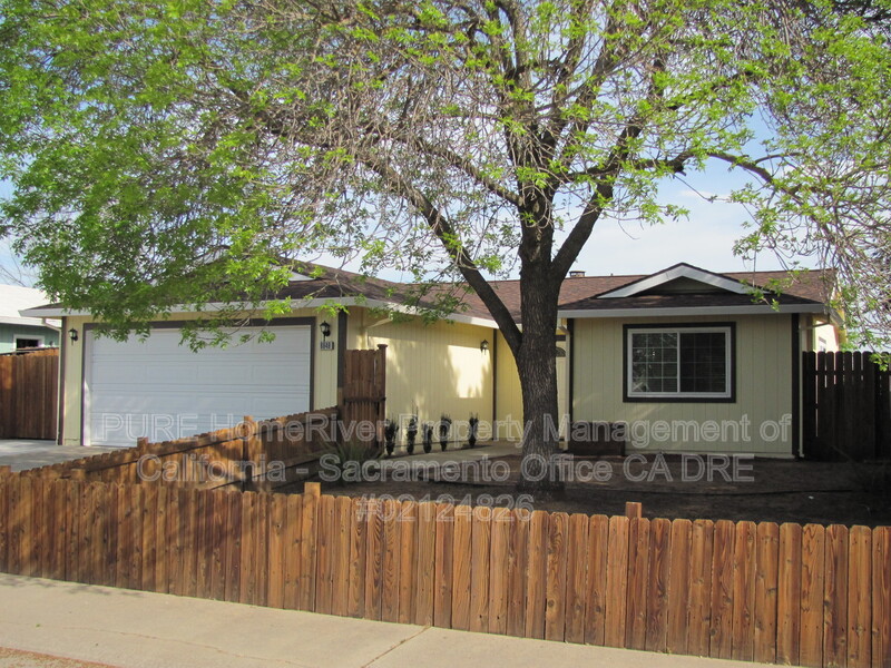 Citrus Heights House: 8649 Imran Woods Circle