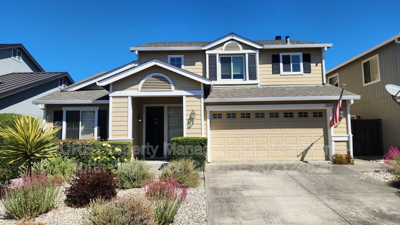 Rohnert Park House: 8036 Mason Drive