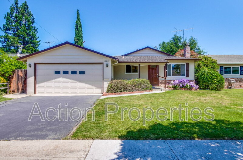 Cupertino House: 1128 Kentwood Avenue