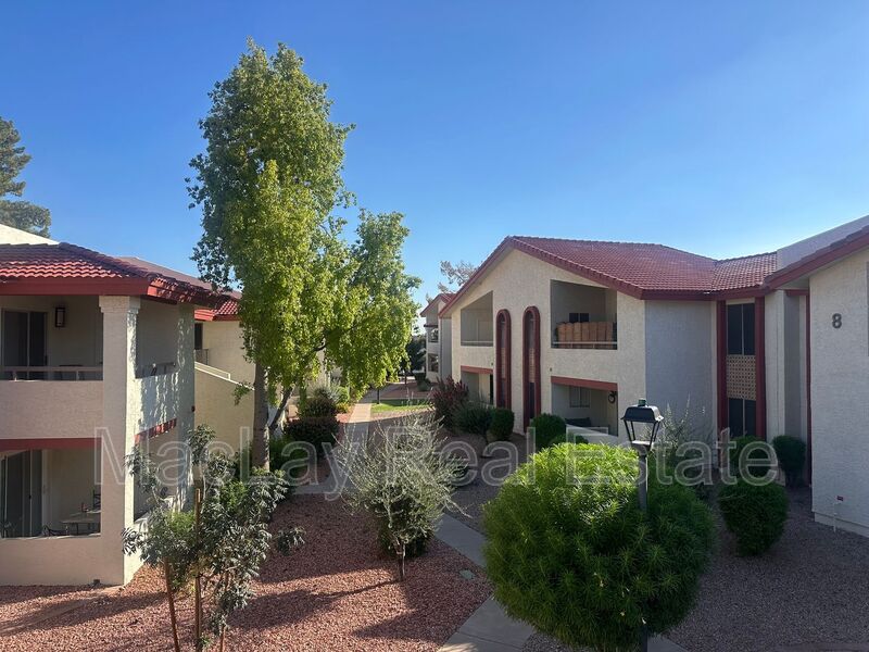 Phoenix Condo: 10610 S 48th St