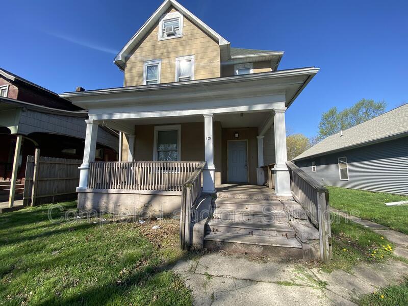 Terre Haute Condo: 121 Gilbert Avenue - 1