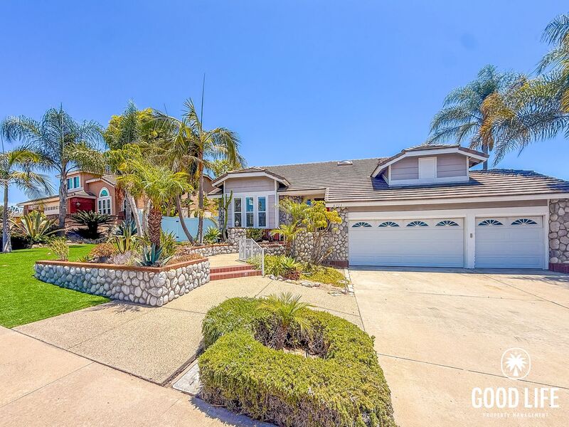 San Diego House: 11775 Scripps Lake Dr