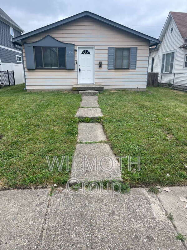 Indianapolis House: 1950 Carrollton Ave.