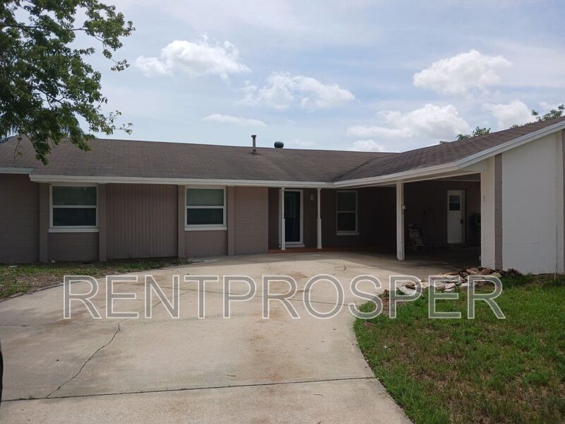 Casselberry House: 376 Imperial Drive