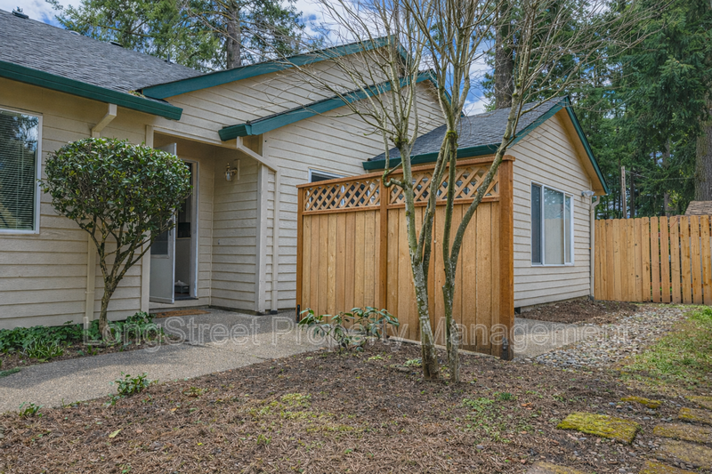 Portland Condo: 434 NE 176th Ave