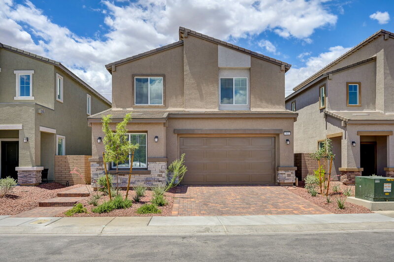 Henderson House: 561 Preston Crest Street