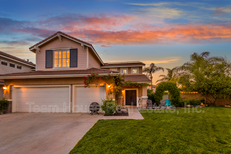 Santa Clarita House: 27733 Mansfield Court