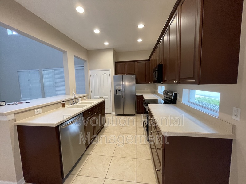 6923 Nobleton Dr FL 34786-6634 - Photo 6