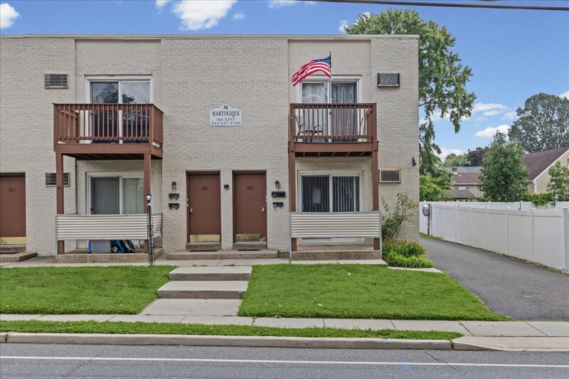 Runnemede Condo: 312-316 East Clements Bridge Road - 312 - 1