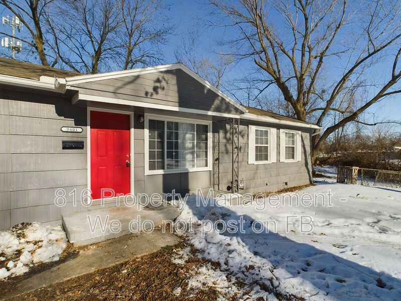 Kansas City House: 9401 Bristol Ave