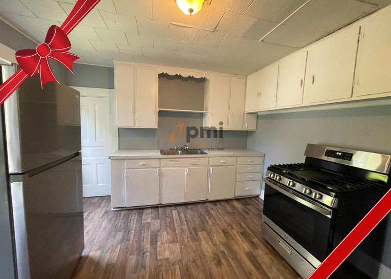 La Porte Condo: 523 1/2 Grove Street