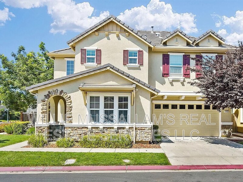 Lathrop House: 17187 Atlantic Oak Lane