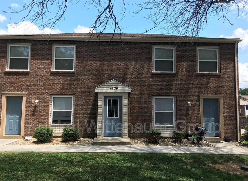 Swansea Condo: 1808-4 Jamestown Road