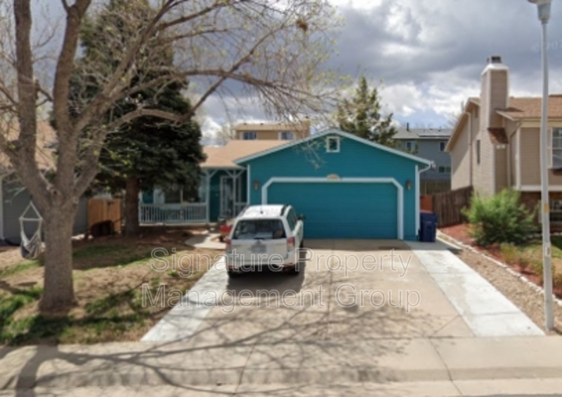 Aurora House: 19598 East Purdue Place