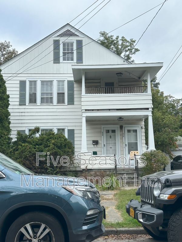 Burlington Condo: 512-514 North Street - 512