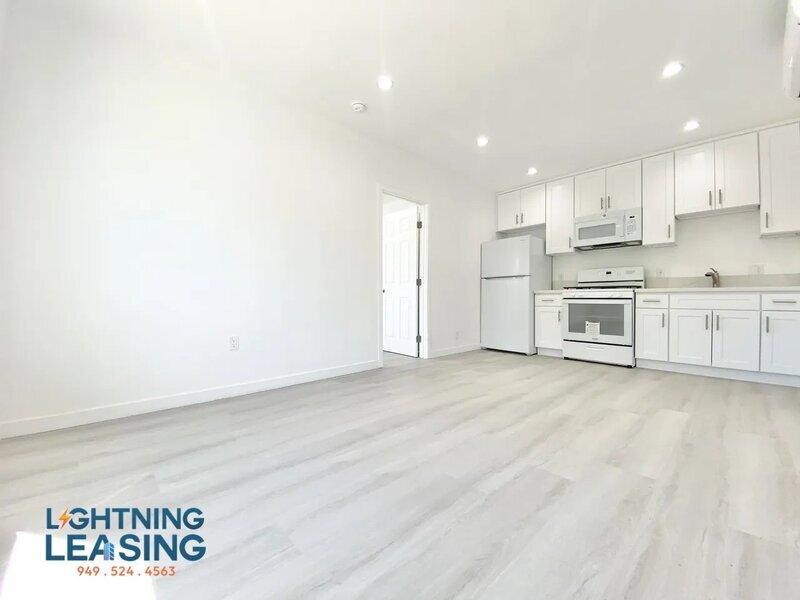 Los Angeles Condo: 1669 West Blvd