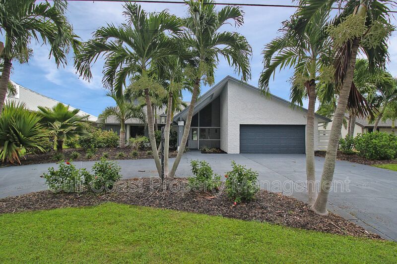 Cape Coral House: 5409 Skyline Blvd