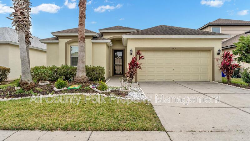 Lakeland House: 2507 Torrens Dr.