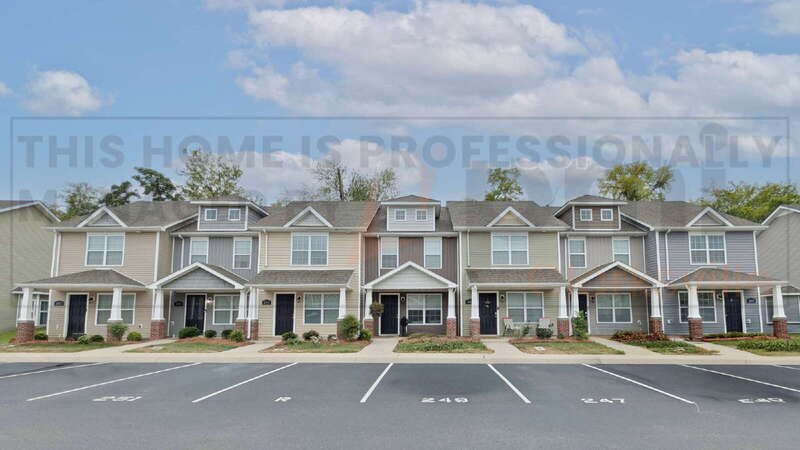 Clarksville House: 251 Alexander Boulevard