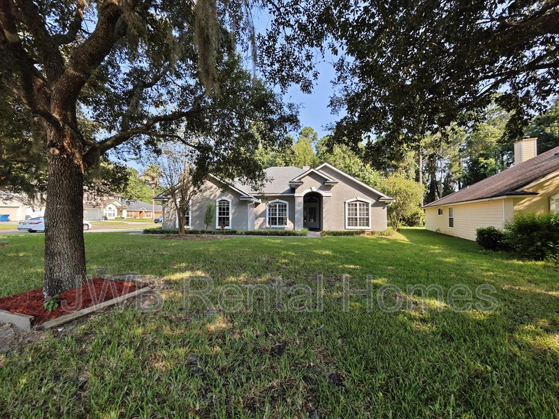 Jacksonville House: 535 Spanish Wells Rd