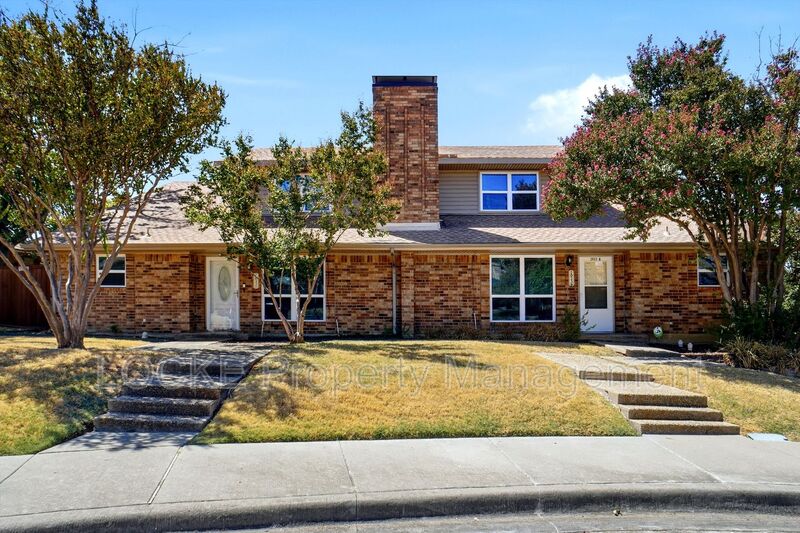 Carrollton House: 2033 Teton Place