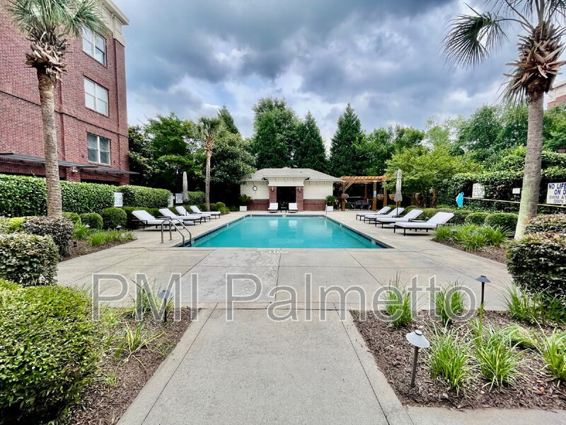 Columbia Townhome: 1316 Pulaski Street