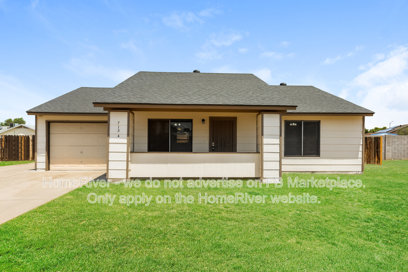 Peoria House: 7134 W Mescal St