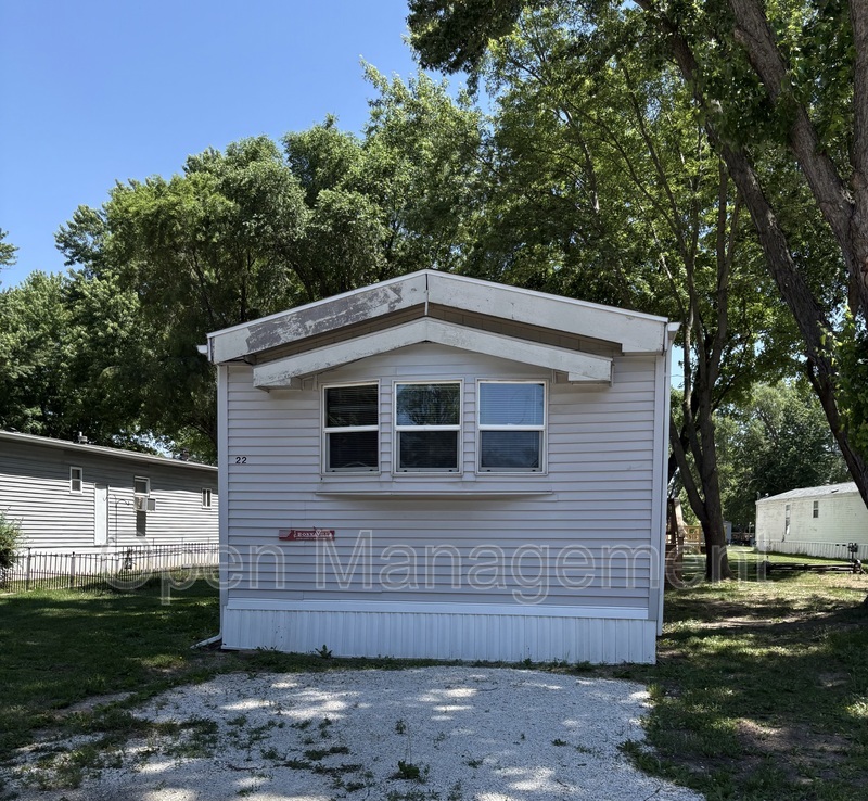 Colona House: 1400 Cleveland Rd