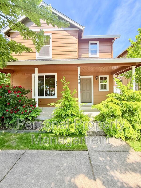 Battle Ground House: 1200 SE 7th Street