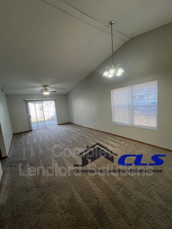 Terre Haute Condo: 582 College Avenue