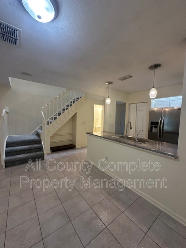 Jacksonville Townhome: 8550 Sturbridge Circle West
