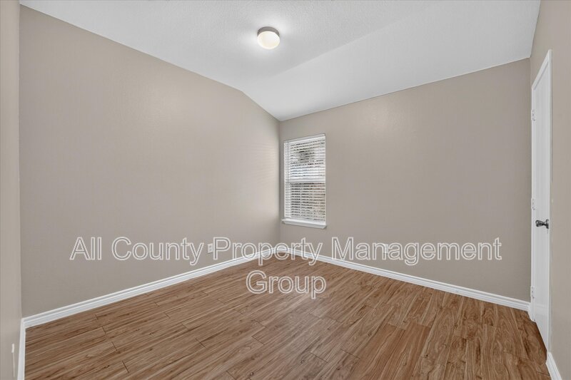 Main Rental Photo 14