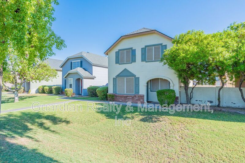 Tempe House: 2343 W Desiree