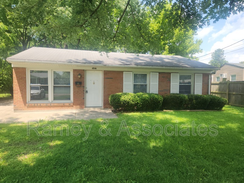 Louisville House: 5403 Bramble