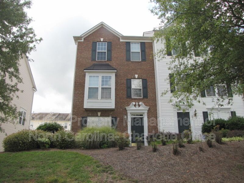 Charlotte Townhome: 977 Tiger Lane