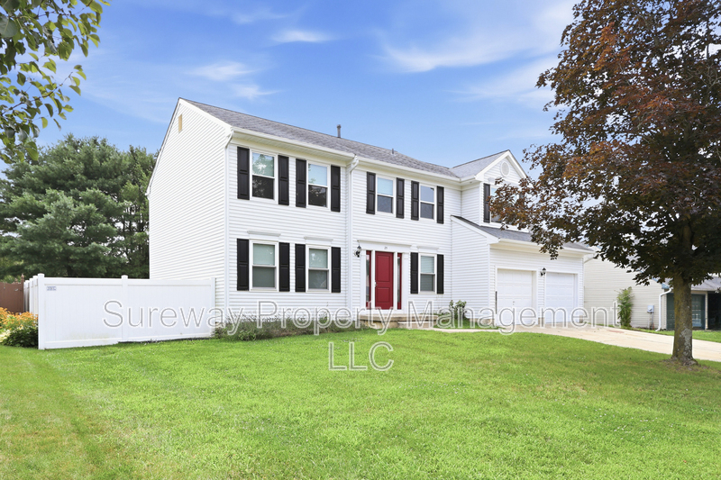Lumberton House: 25 Adler Circle