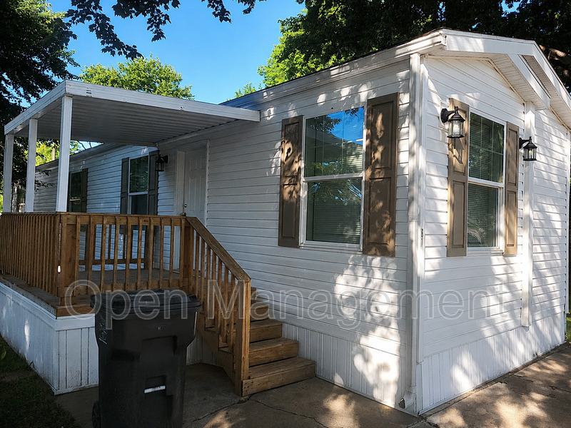 Louisville House: 3416 Kramers Ln