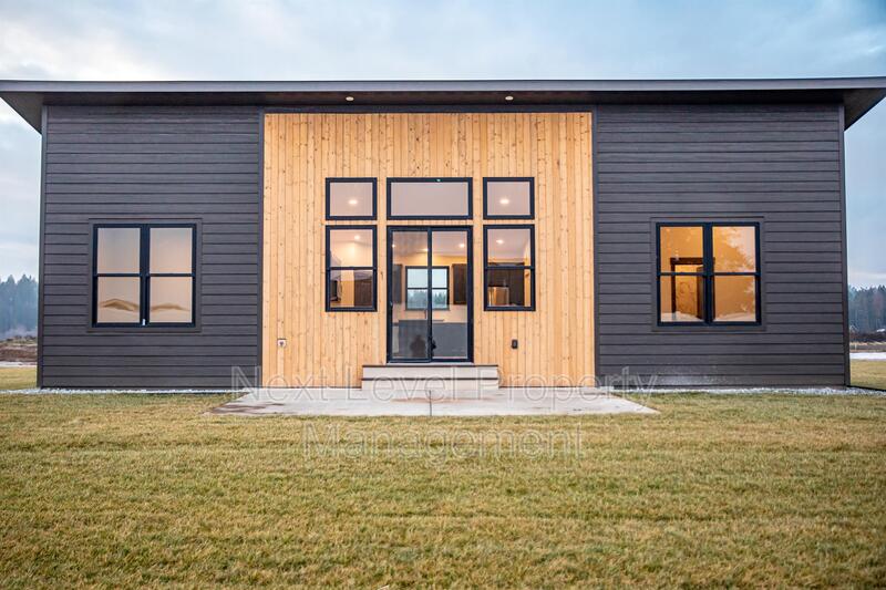 Kalispell House: 1540 Trumble Creek Road - 4