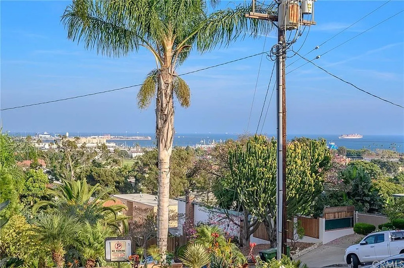 San Pedro Condo: 2424 S Gaffey St