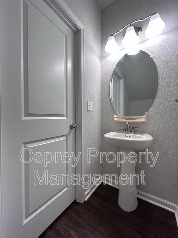 Beautiful New Construction Home in Central Norfolk! "ASK ABOUT OUR ZERO DEPOSIT" - Photo 5