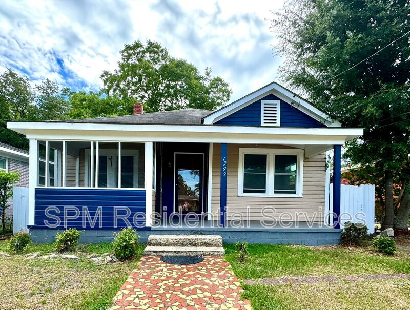 Wilmington House: 1309 S 7th St